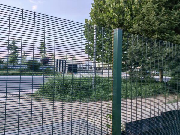 358 wire mesh panel